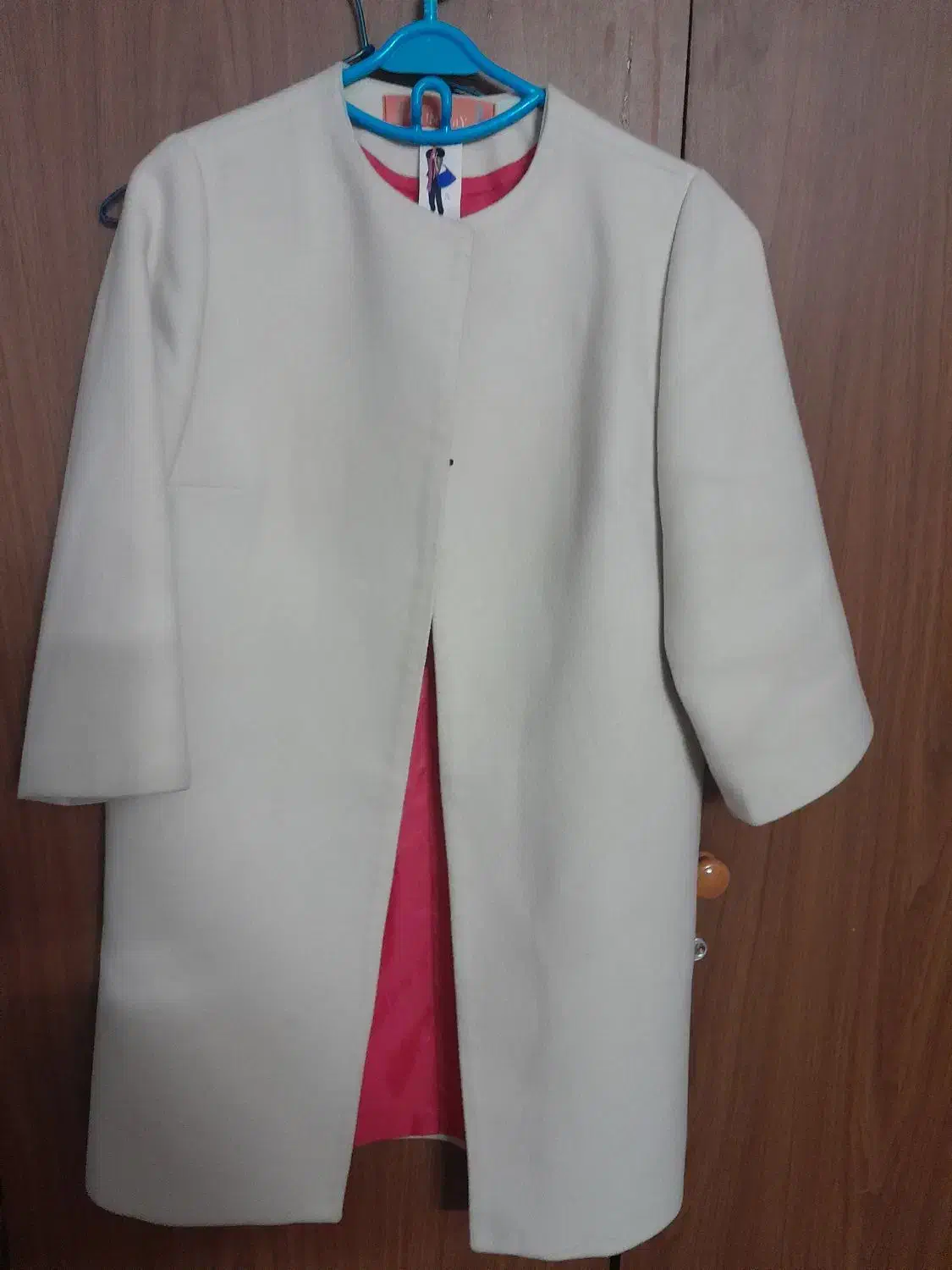 پالتو|لباس|کرمان, |دیوار