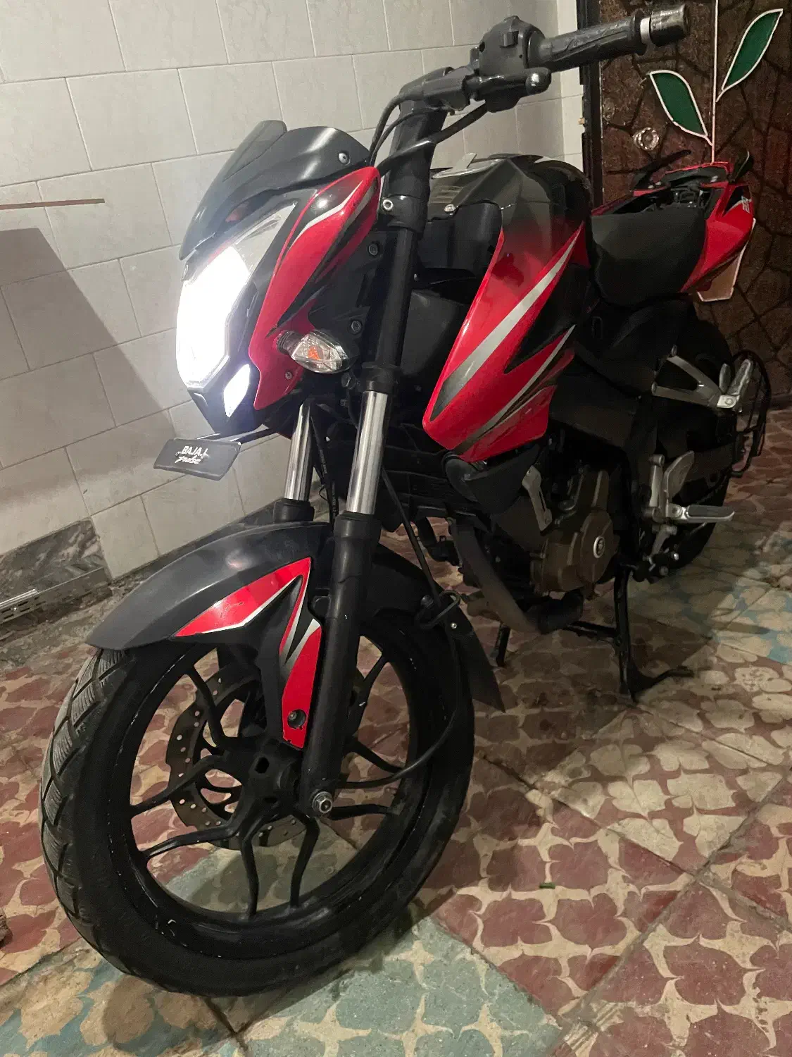 ns200|موتورسیکلت|تبریز, |دیوار