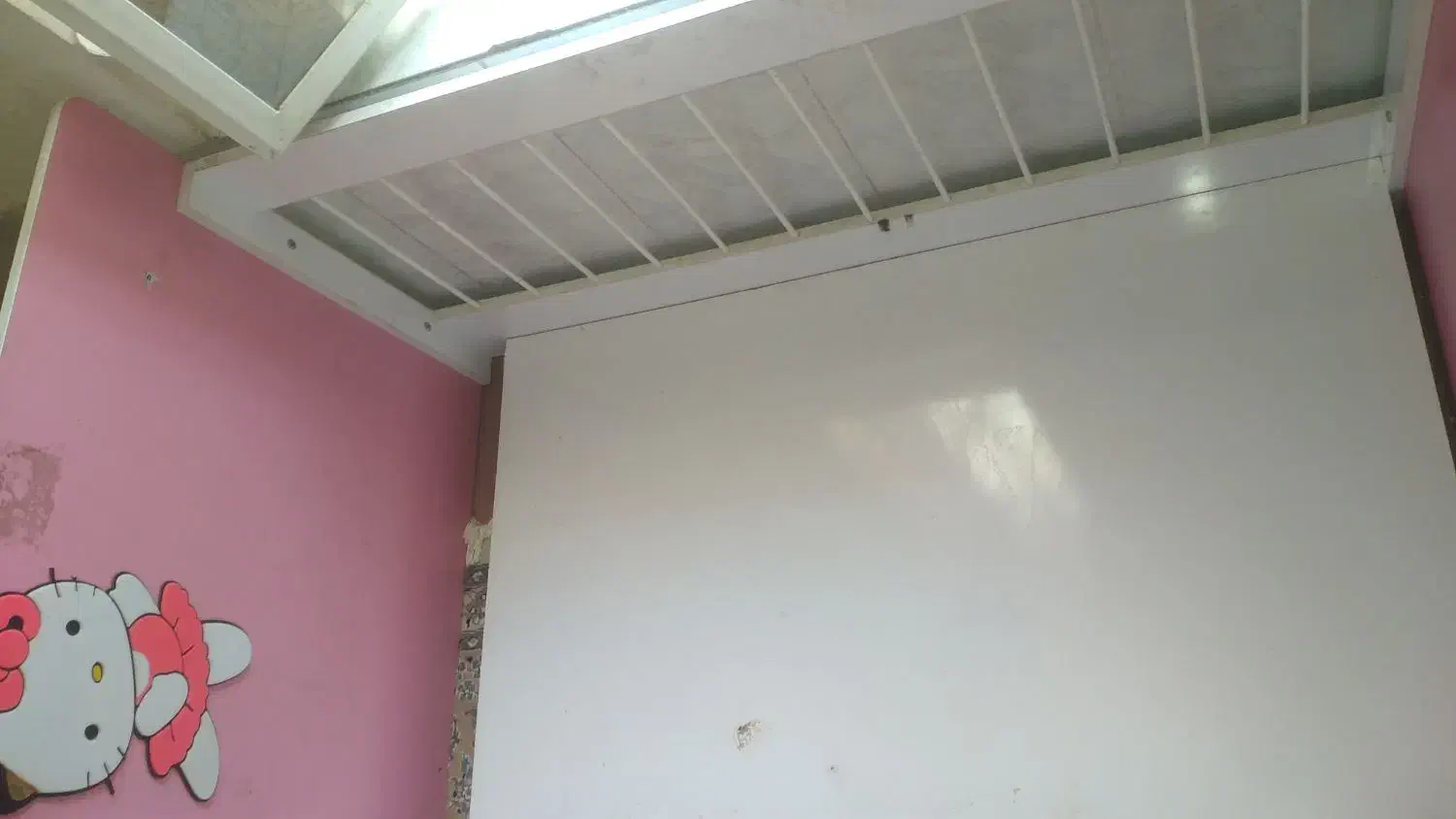 تخت نوزادی سالم|تخت و صندلی بچه|فسا, |دیوار