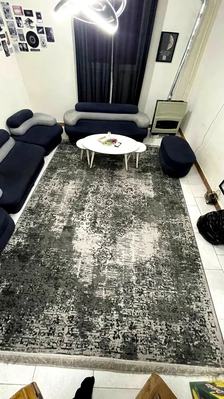 فرش|فرش|رشت, دروازه لاکان|دیوار