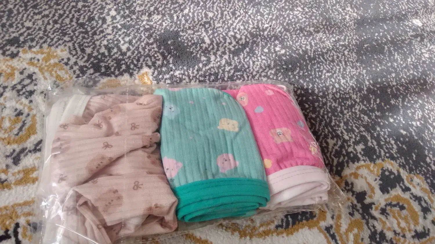 لباس زیر|لباس|قرچک, پویینک|دیوار