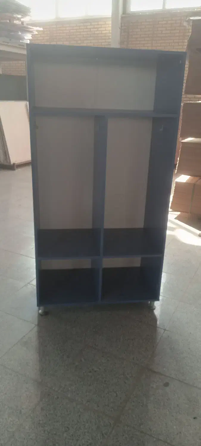 تخت کمد سیسمونی در حد نو|تخت و صندلی بچه|چهارباغ, |دیوار