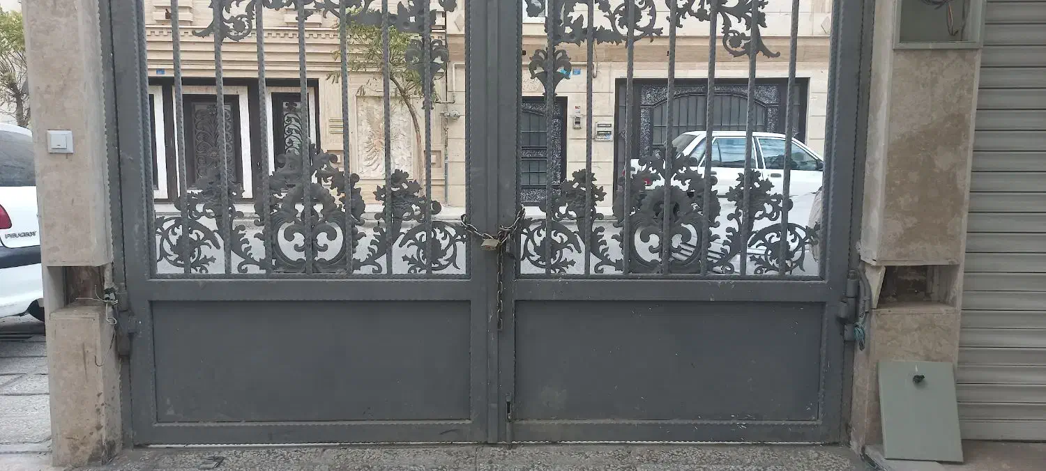 نصب جک درب اتوماتیک پارکینگی قفل برقی|خدمات پیشه و مهارت|چهاردانگه (تهران), |دیوار