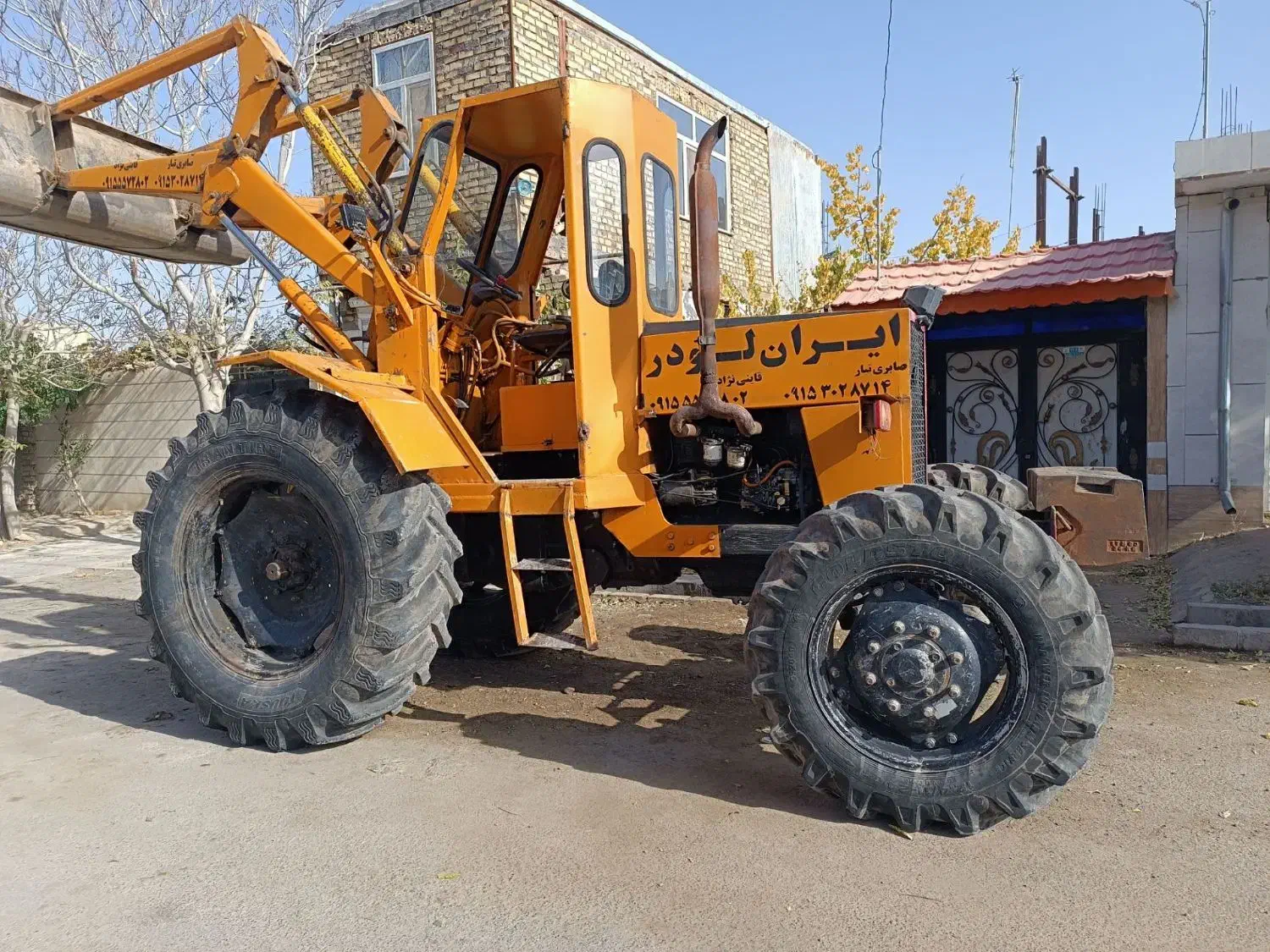 تراکتور رومانی بیل عقب|خودرو سنگین|تربت جام, شهرک معلم|دیوار