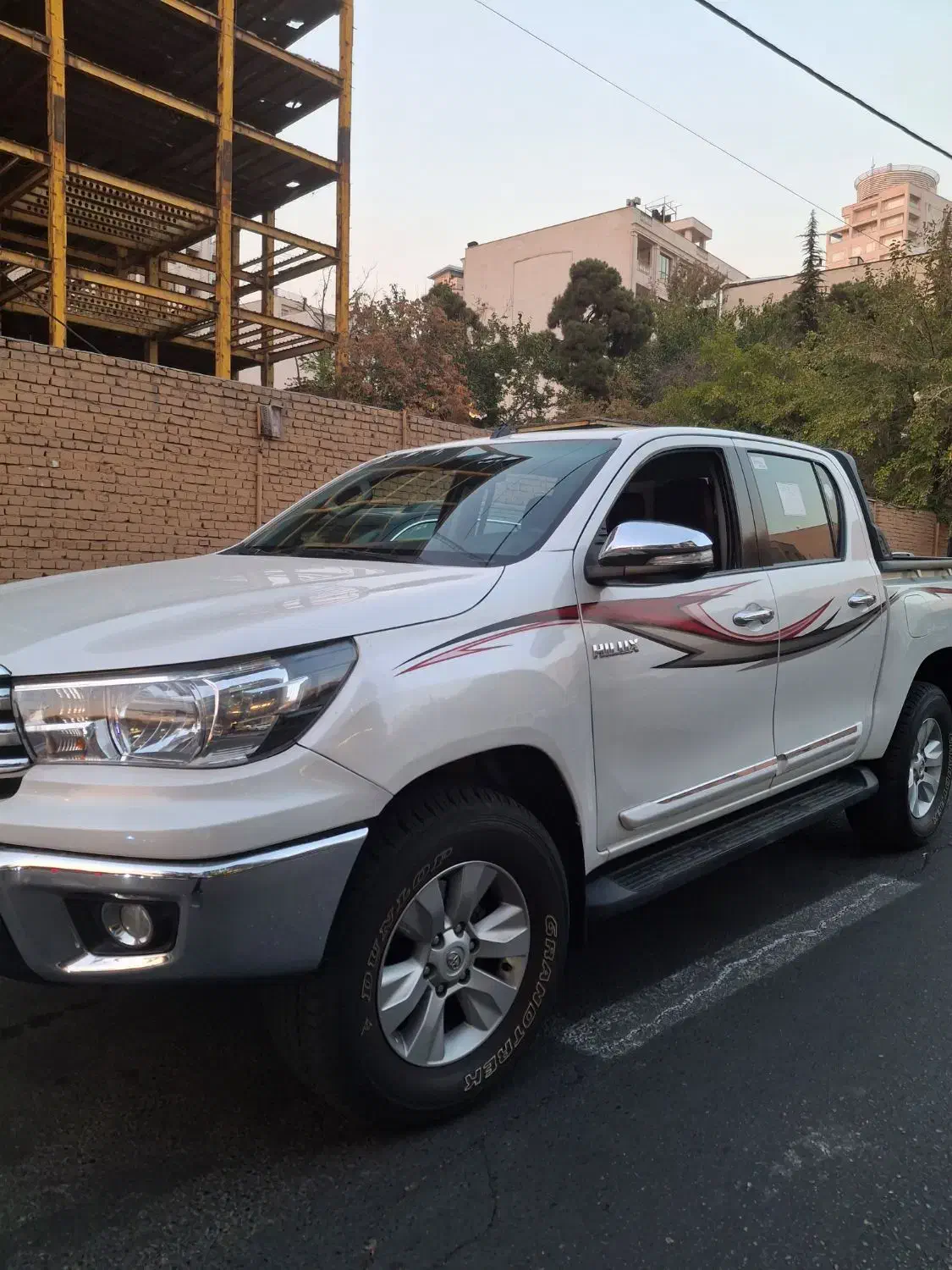 تویوتا هایلوکس دنده ای 2016|خودرو سواری و وانت|تهران, زعفرانیه|دیوار