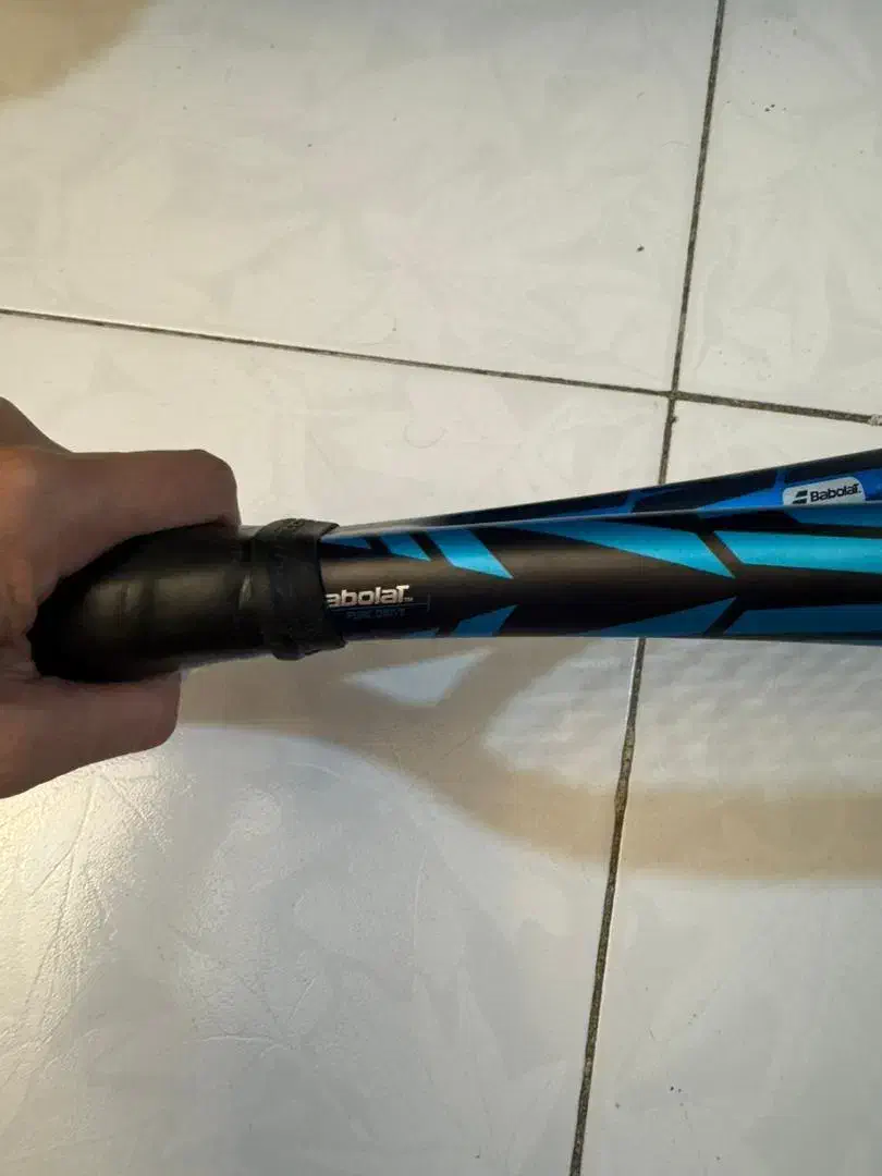 راکت تنیس بابولات 300 گرم صفحه 98 Pure Drive گریپ3|ورزش‌های توپی|تهران, جنت‌آباد جنوبی|دیوار