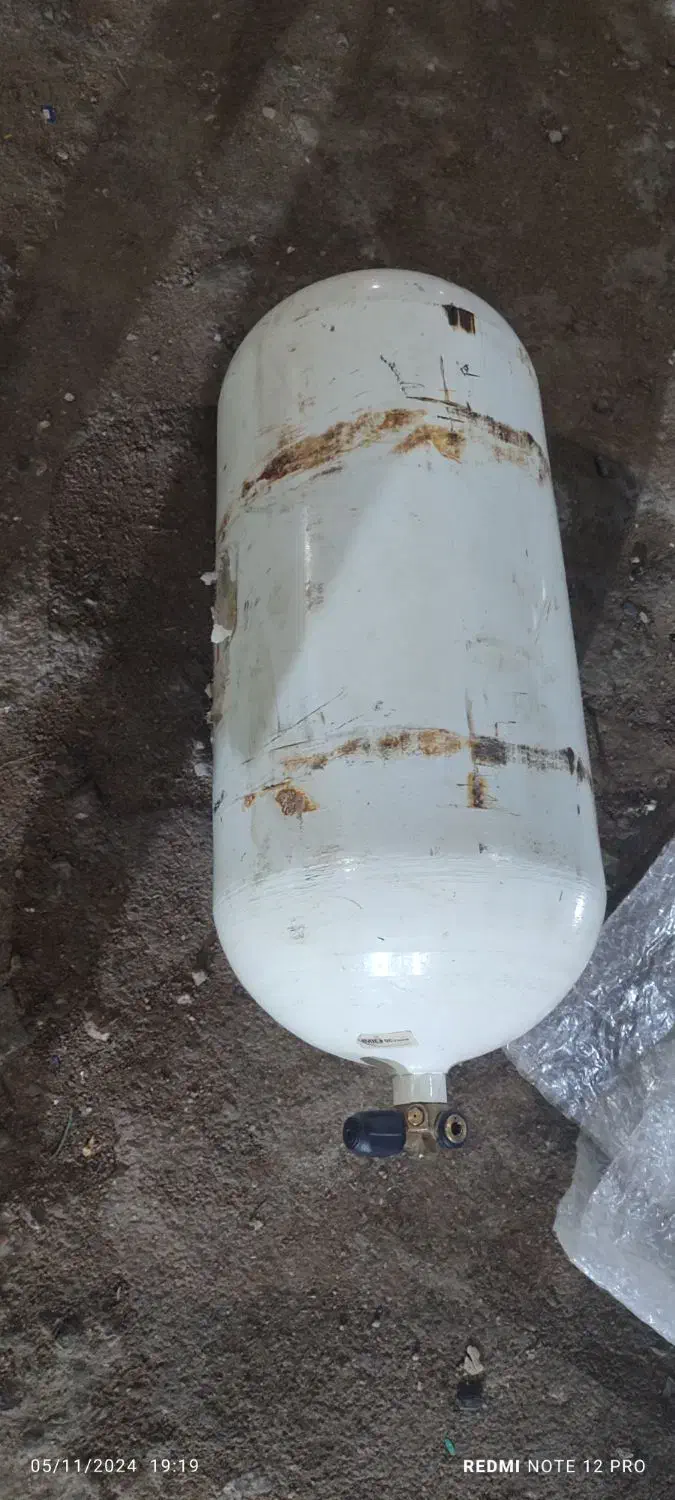 کپسول گاز cnjمخزن بزرگ|قطعات یدکی و لوازم جانبی|اسفراین, |دیوار