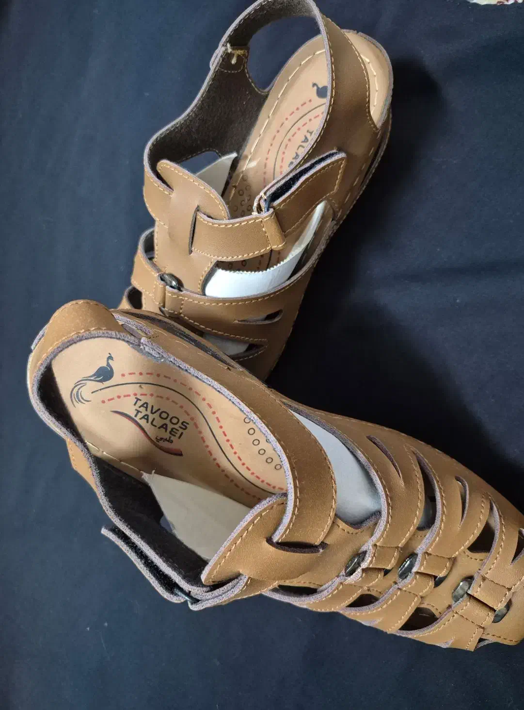 کفش طبی|کیف، کفش، کمربند|نجف‌آباد, قلعه سفید|دیوار