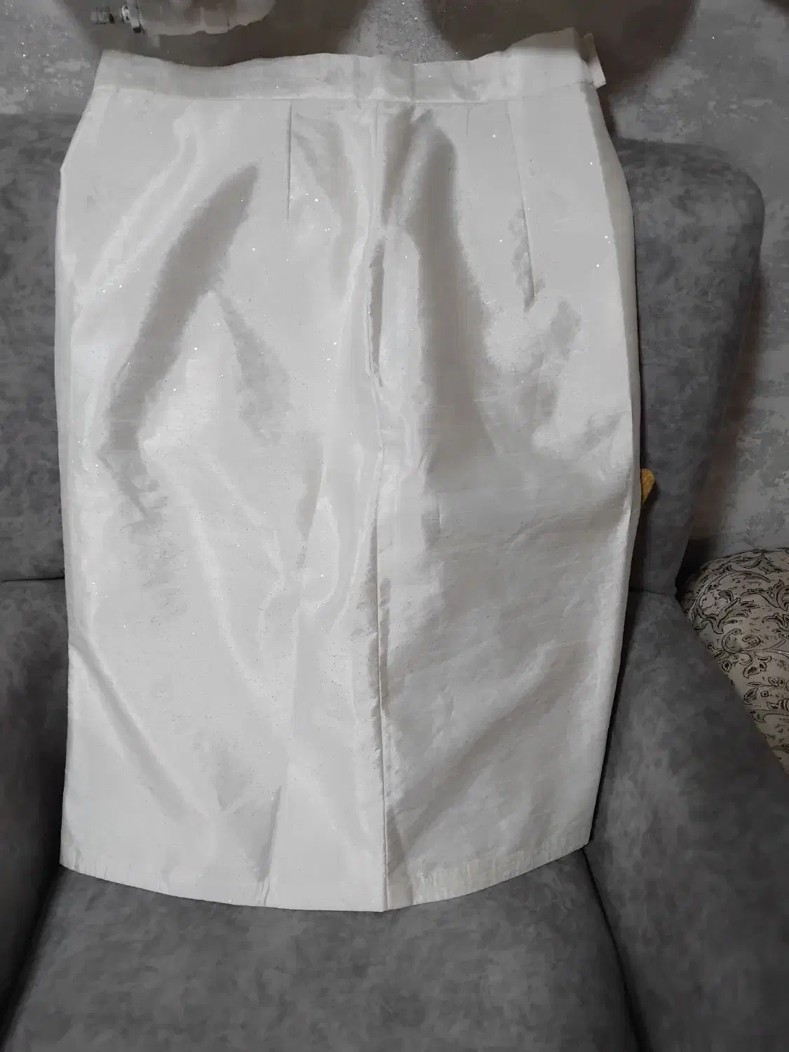 کت و دامن|لباس|دوگنبدان, |دیوار