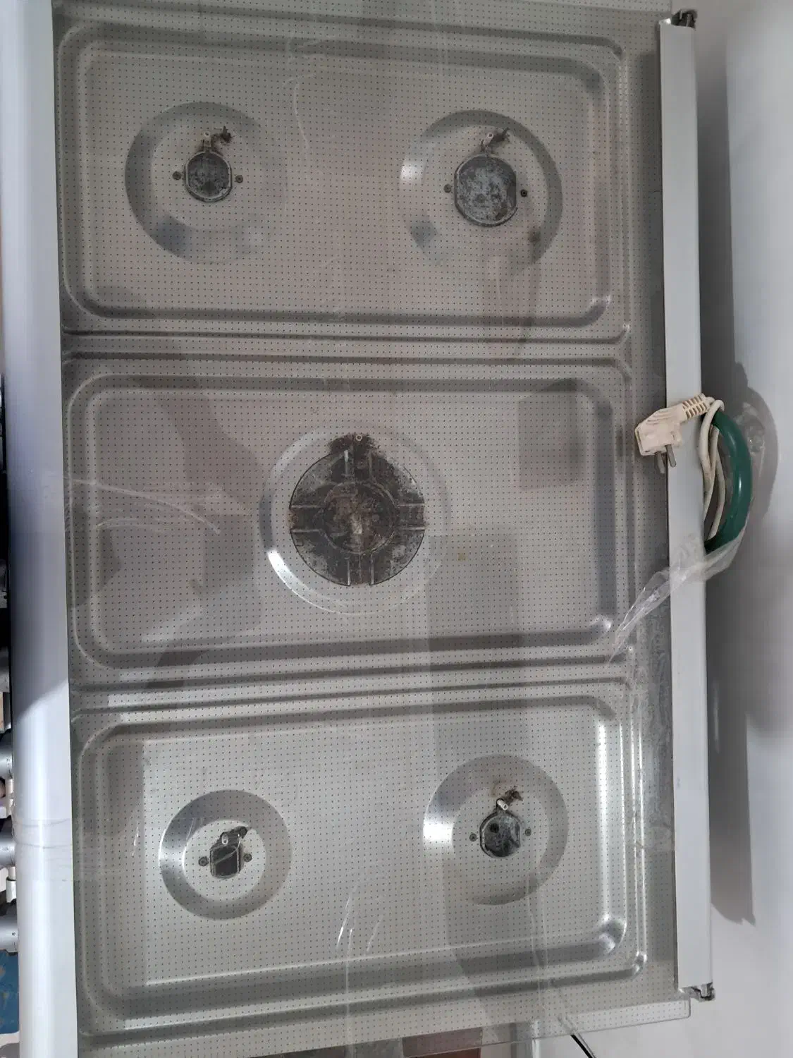 گاز و فر رومینا مدل Snowa سالم و تمیز|اجاق گاز و لوازم برقی پختوپز|رشت, کوی فکوری|دیوار