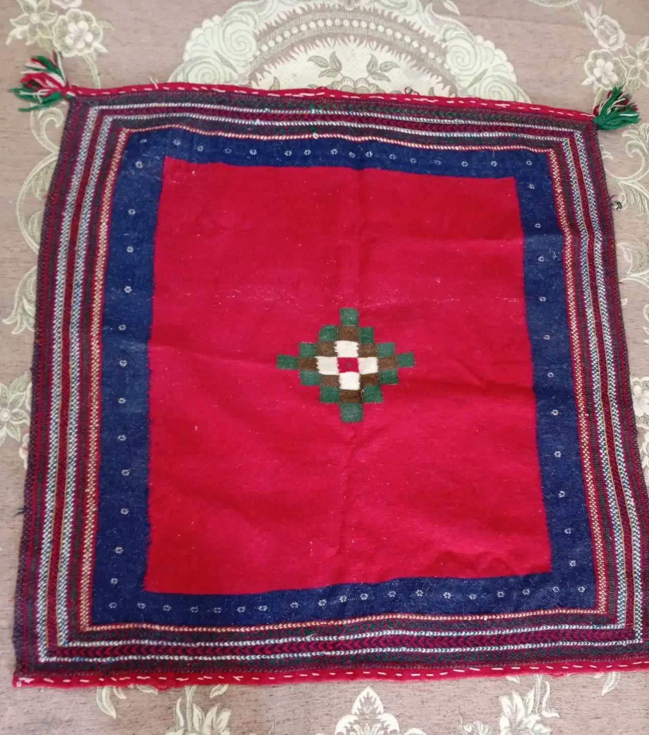 سفره گلیم|گلیم، جاجیم، گبه|کرمان, |دیوار