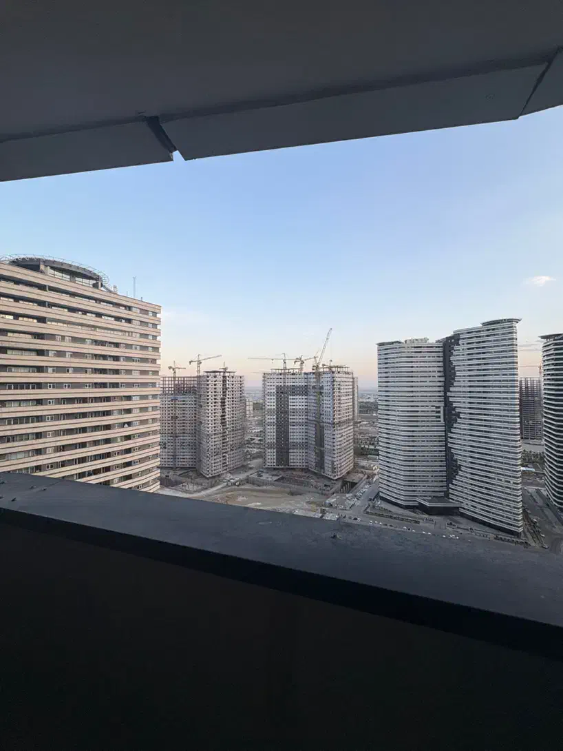 سهام ارتش ۸ متری تجاری چیتگر ایرانمال چهارباغ|فروش آپارتمان|تهران, شهرک چیتگر|دیوار