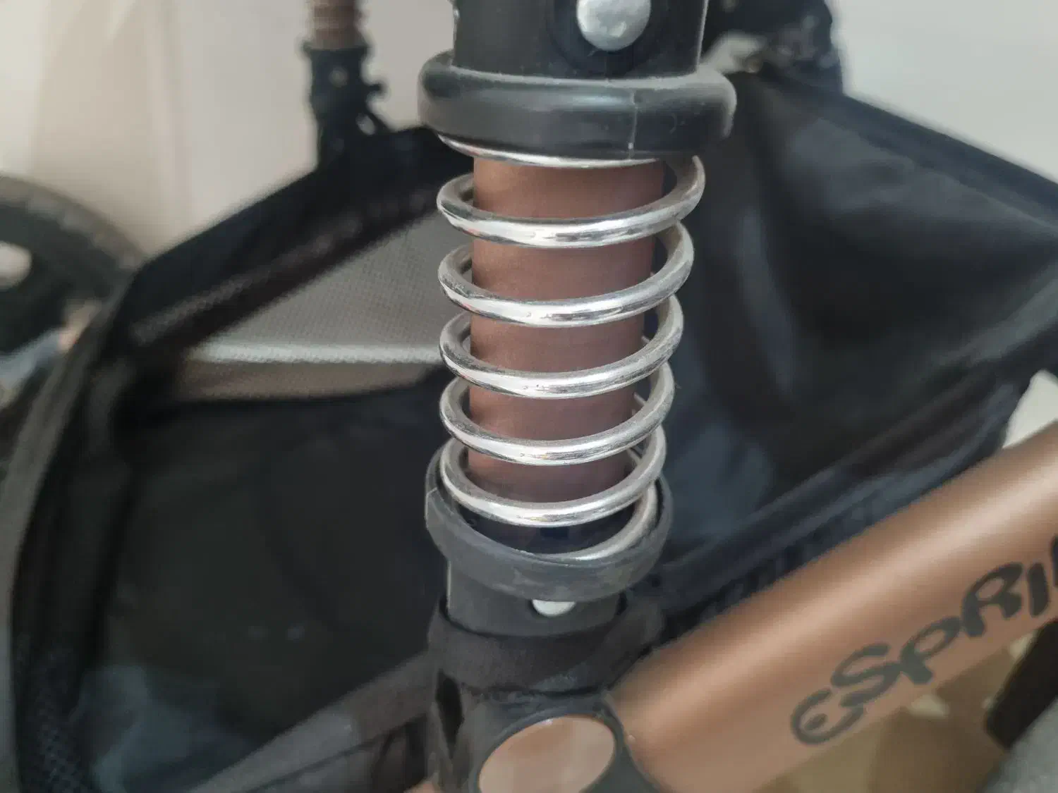 کالسکه اسپرینگ..espring|کالسکه و لوازم جانبی|رشت, معلم|دیوار