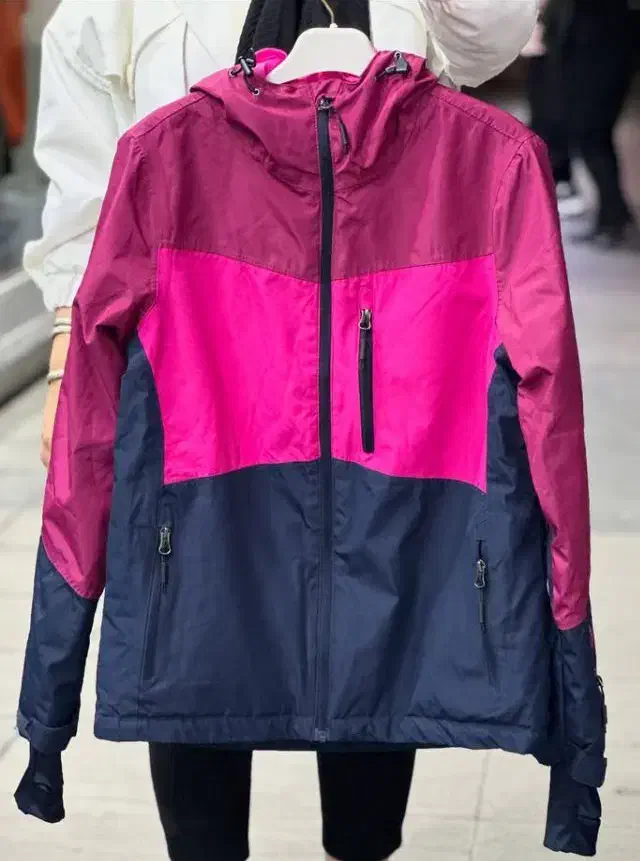 کاپشن های اورجینال استوک|عمده‌فروشی|رشت, پیرسرا|دیوار