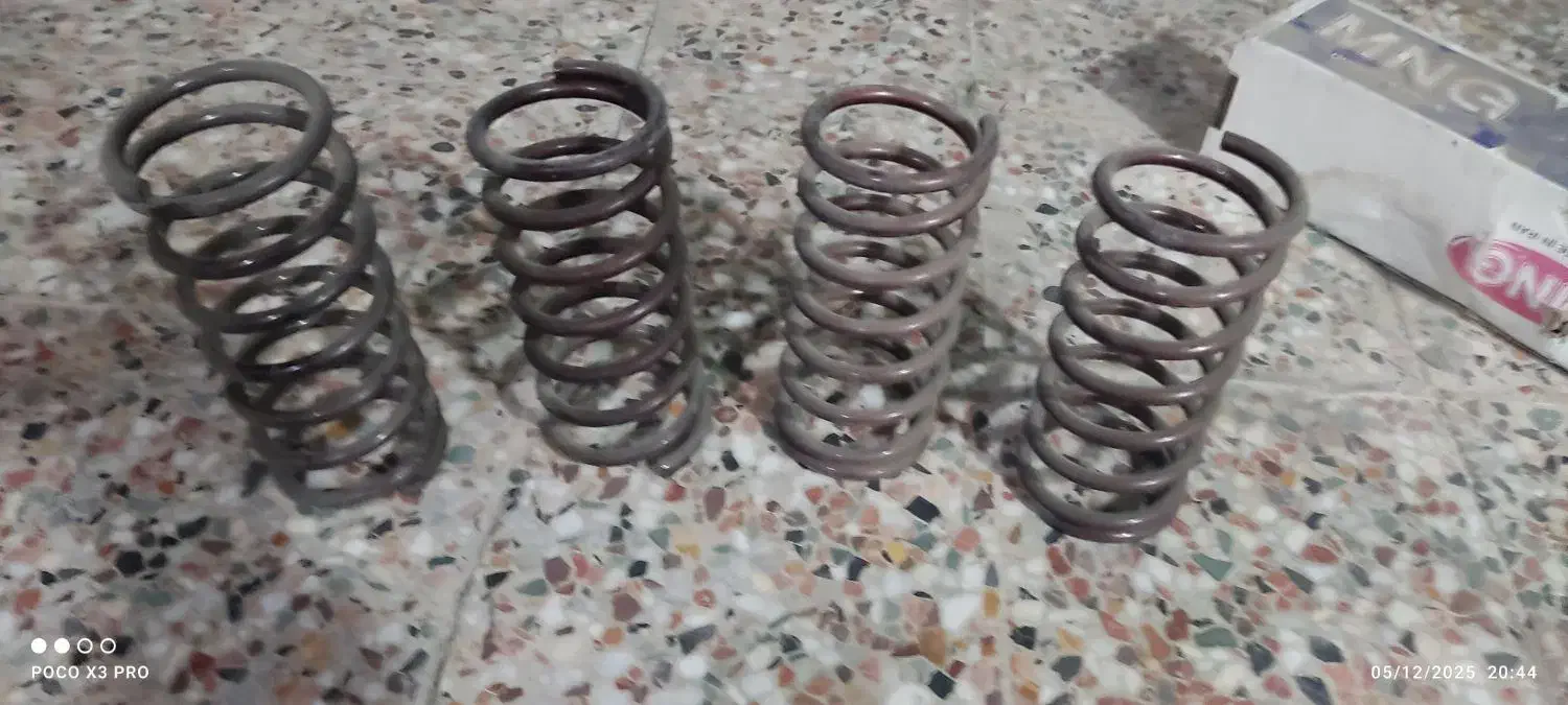 فنر و کمک ارتفاع پایین پراید کنزو|قطعات یدکی و لوازم جانبی|نسیمشهر, |دیوار