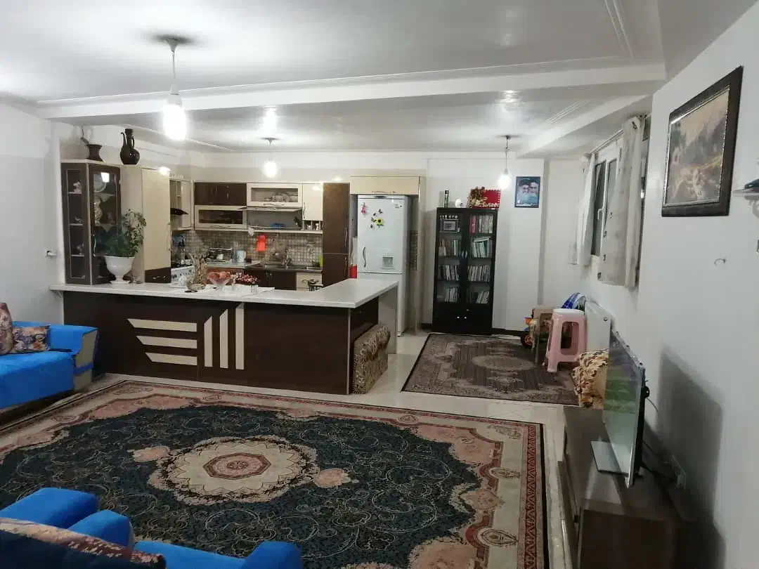 سه خواب ویلایی پارکینگ دار ورودی مجزا تمیز و مرتب|اجارهٔ خانه و ویلا|شیراز, انجیر|دیوار