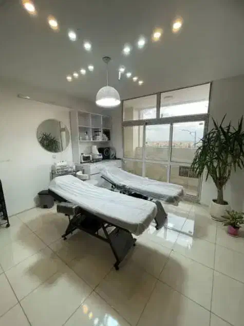 پیشنهاد همکاری با شرایط ویژه|اجارهٔ دفتر کار، اتاق اداری، مطب|فولادشهر, A4|دیوار