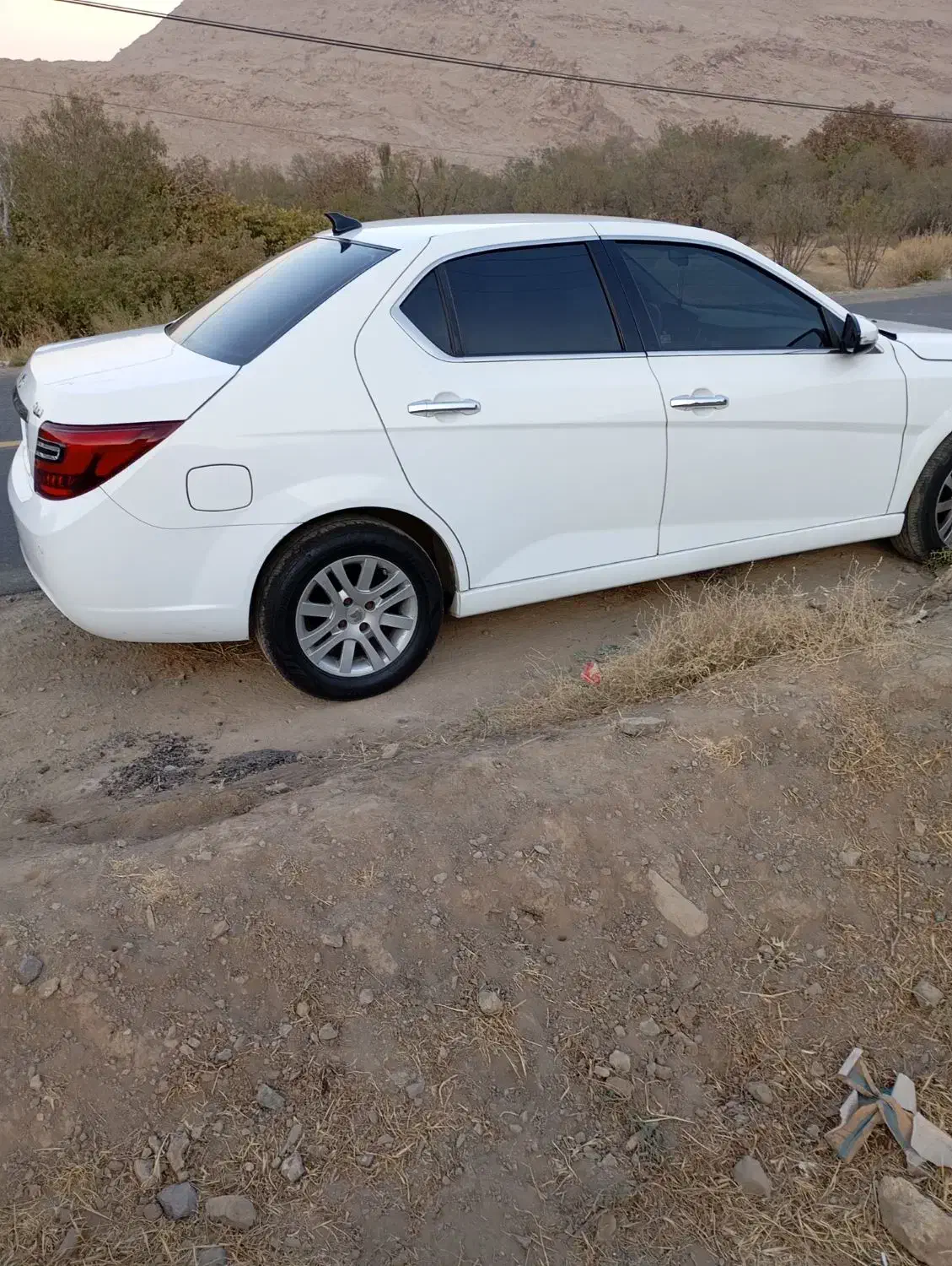 دناپلاس5دنده402|خودرو سواری و وانت|کاشان, شهدا|دیوار