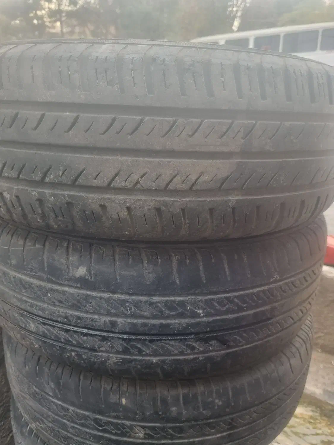 رینگ و لاستیک سالم ۴۰ درصد سایز ۱۴|قطعات یدکی و لوازم جانبی|ساوه, |دیوار