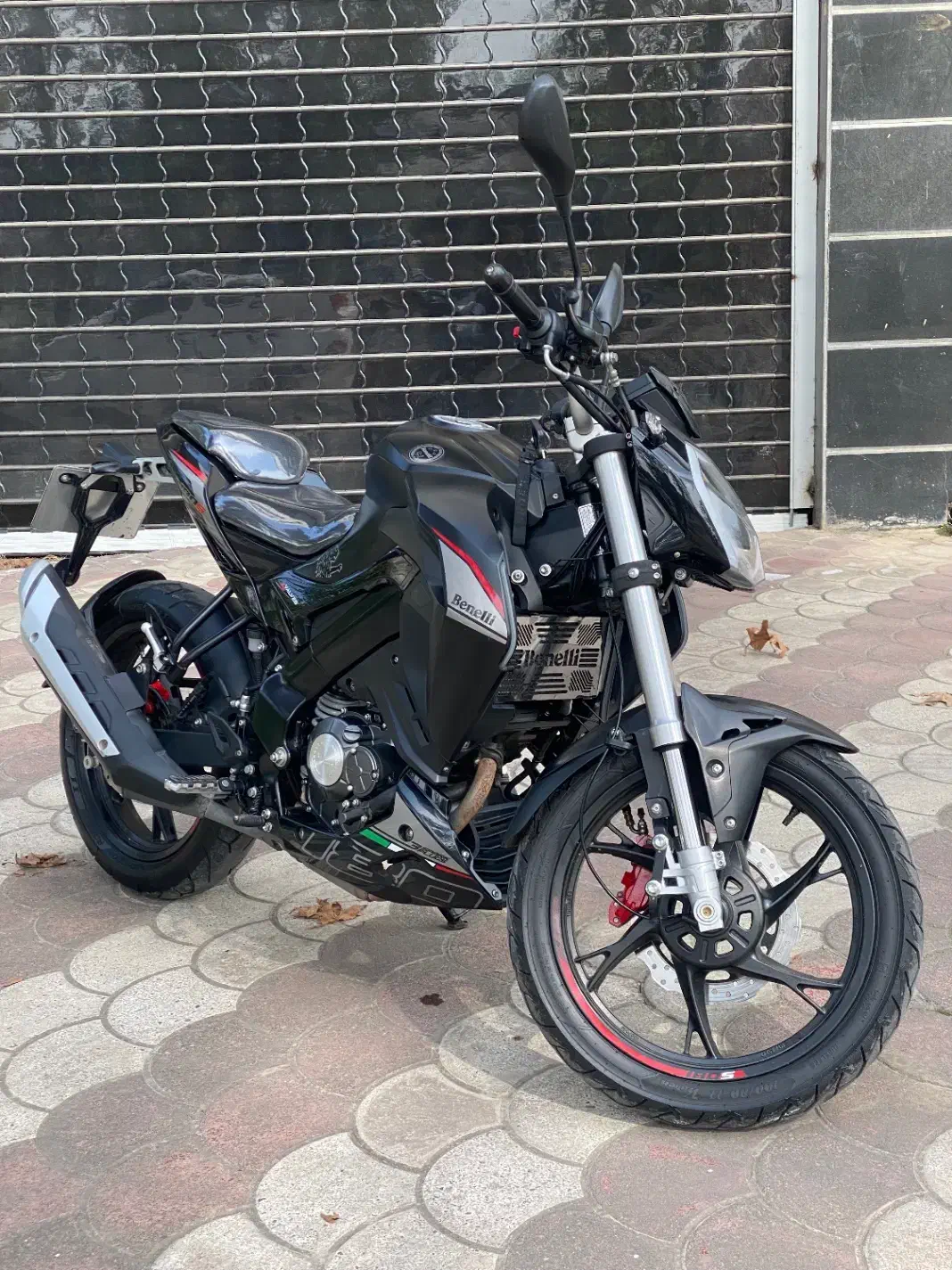 بنلیs180|موتورسیکلت|رشت, عینک|دیوار