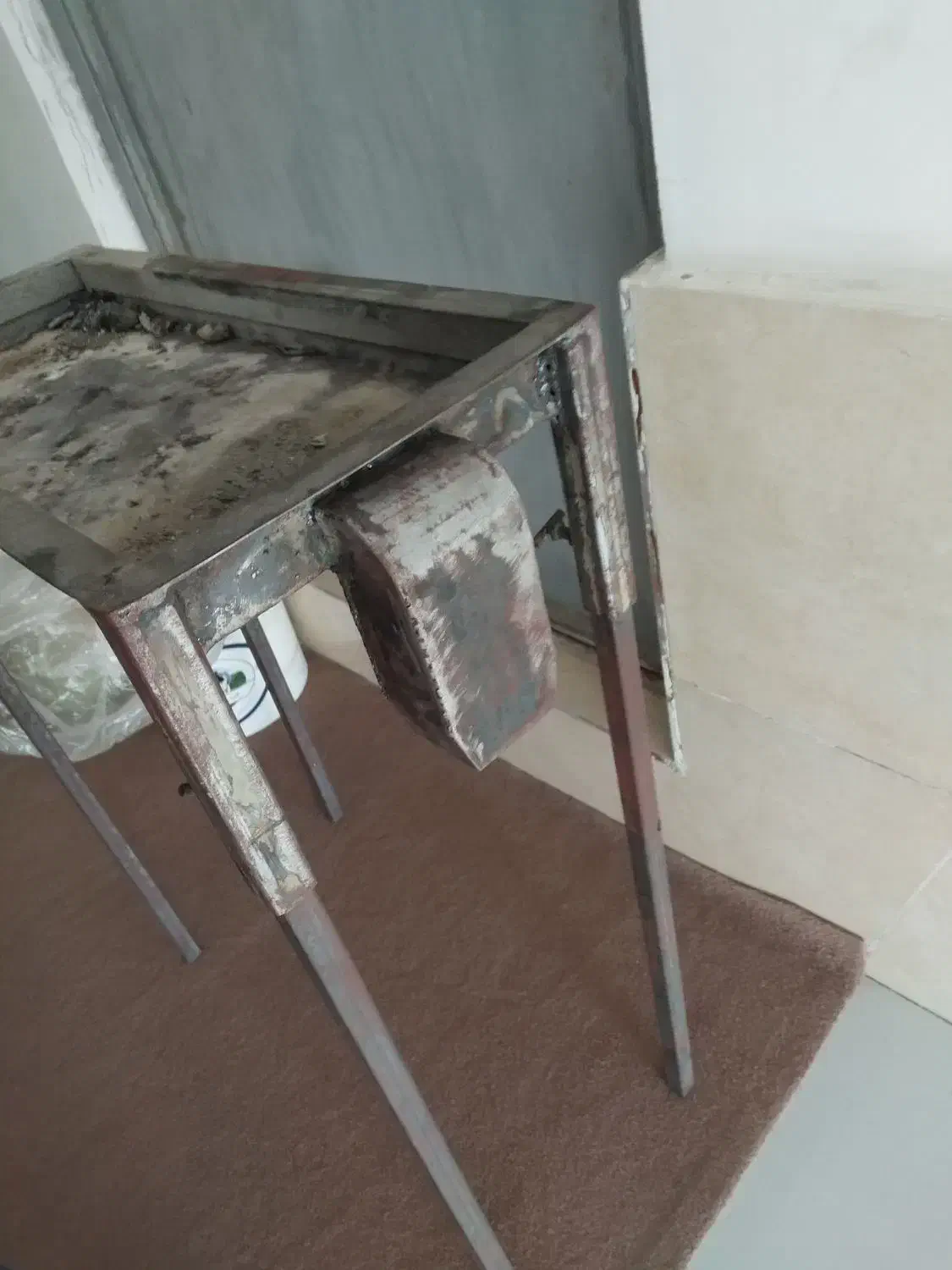 منقل ایستاده و ذغال|اجاق گاز و لوازم برقی پخت‌وپز|رباط‌کریم, شترخوار|دیوار