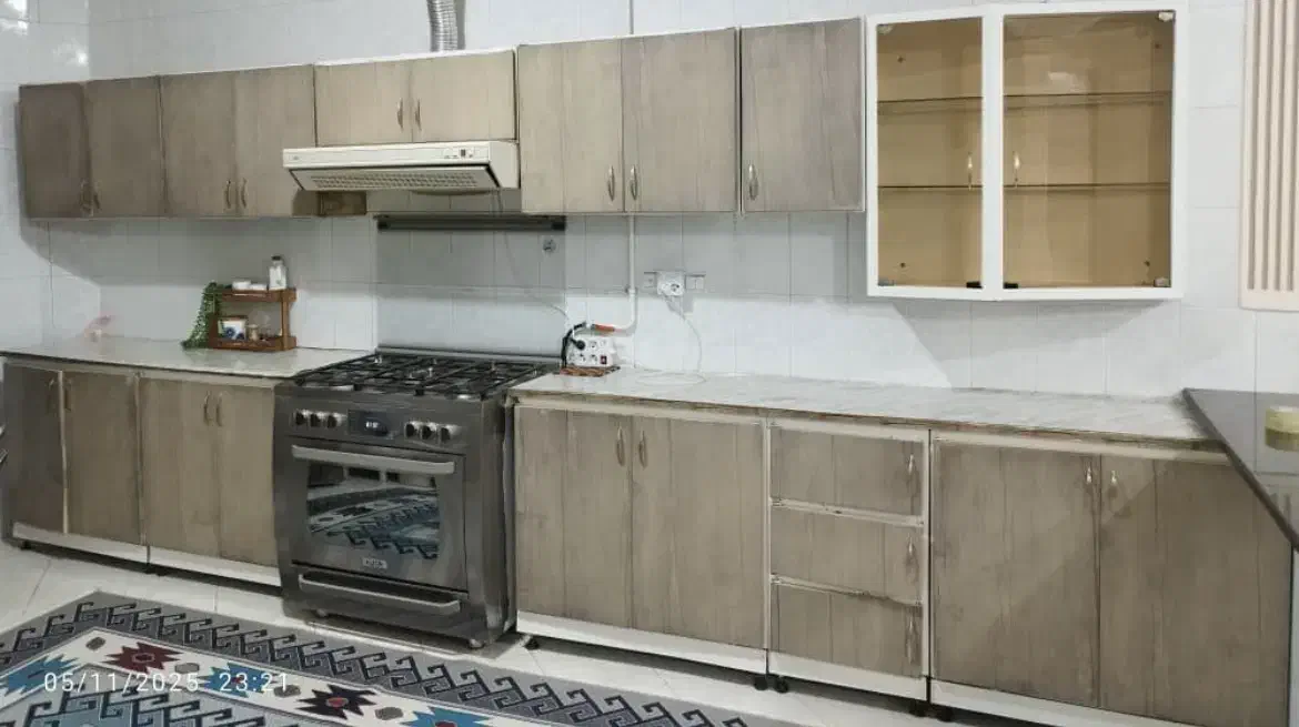 کابینت شیک و تمیز|مصالح و تجهیزات ساختمان|سیرجان, |دیوار