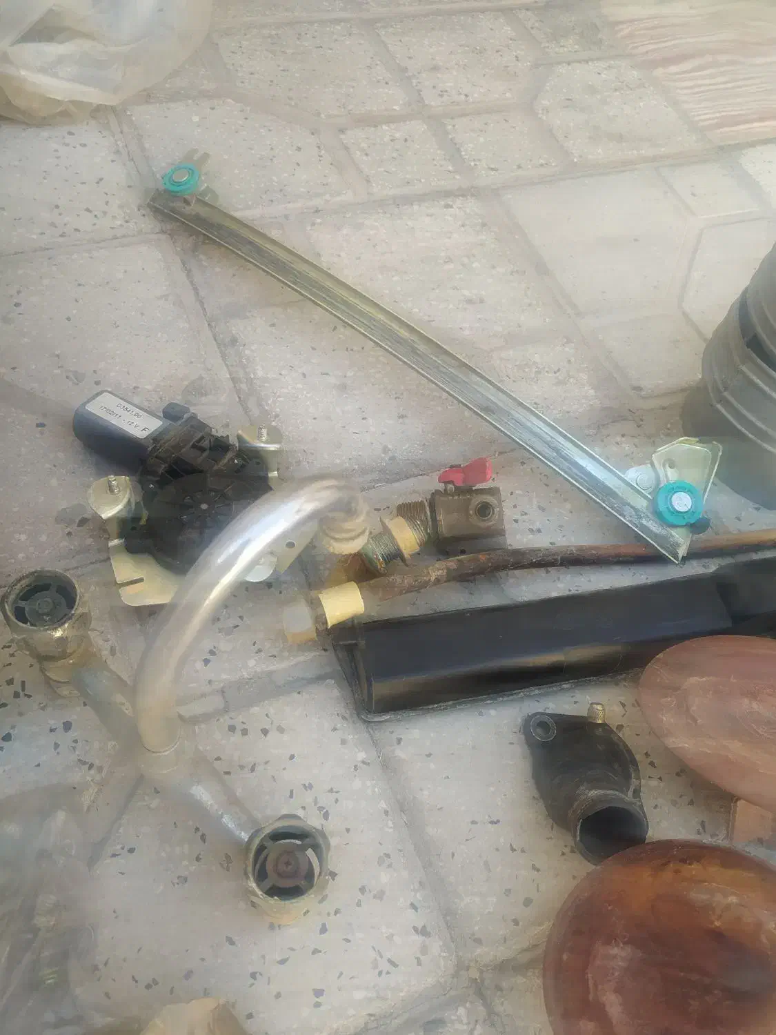 حراج خورده وریزه شخصی|اسباب‌بازی بچه|شیراز, ده پیاله|دیوار