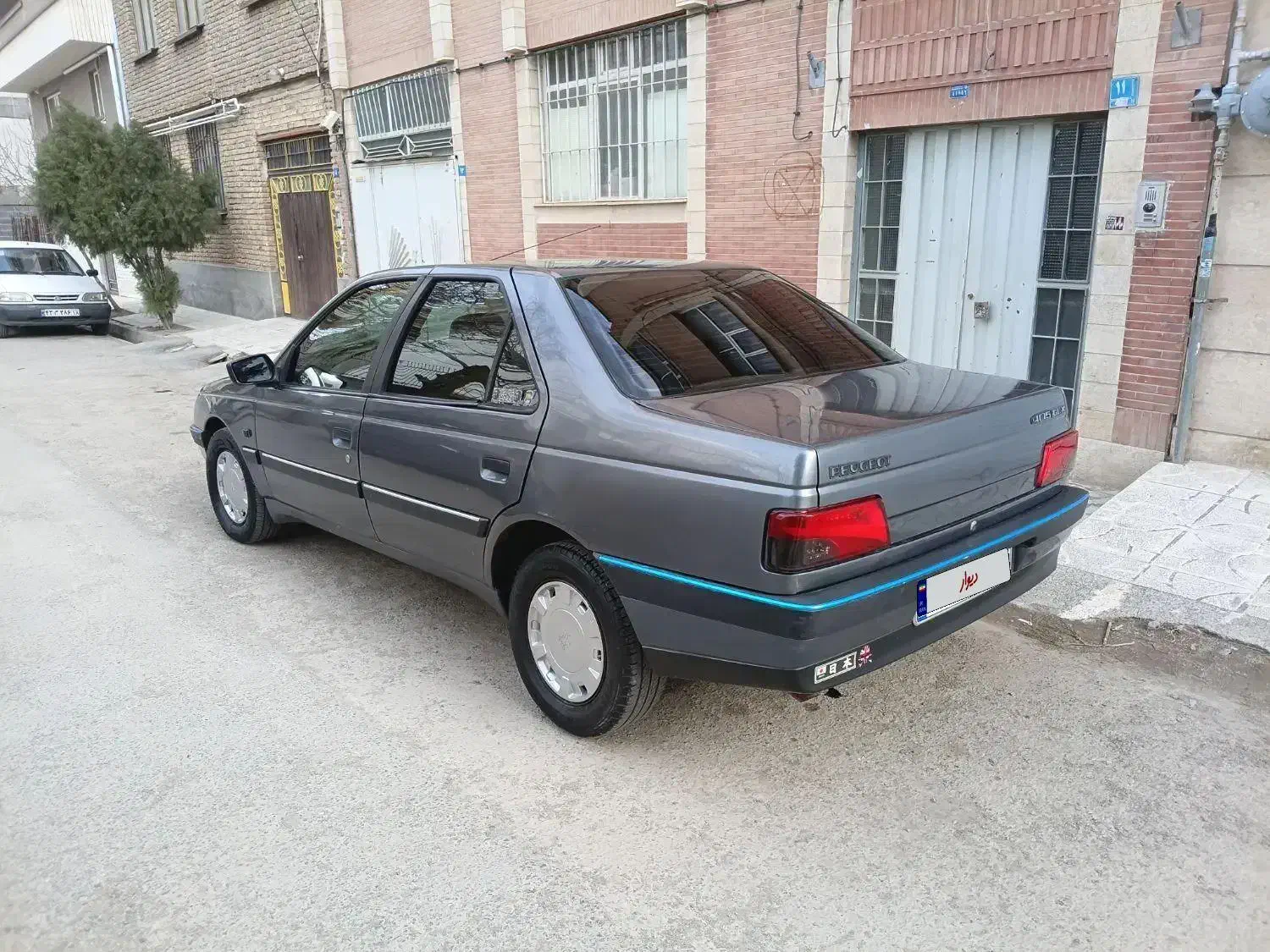 پژو ۴۰۵ مدل ۹۷|خودرو سواری و وانت|پردیس, فاز ۸|دیوار