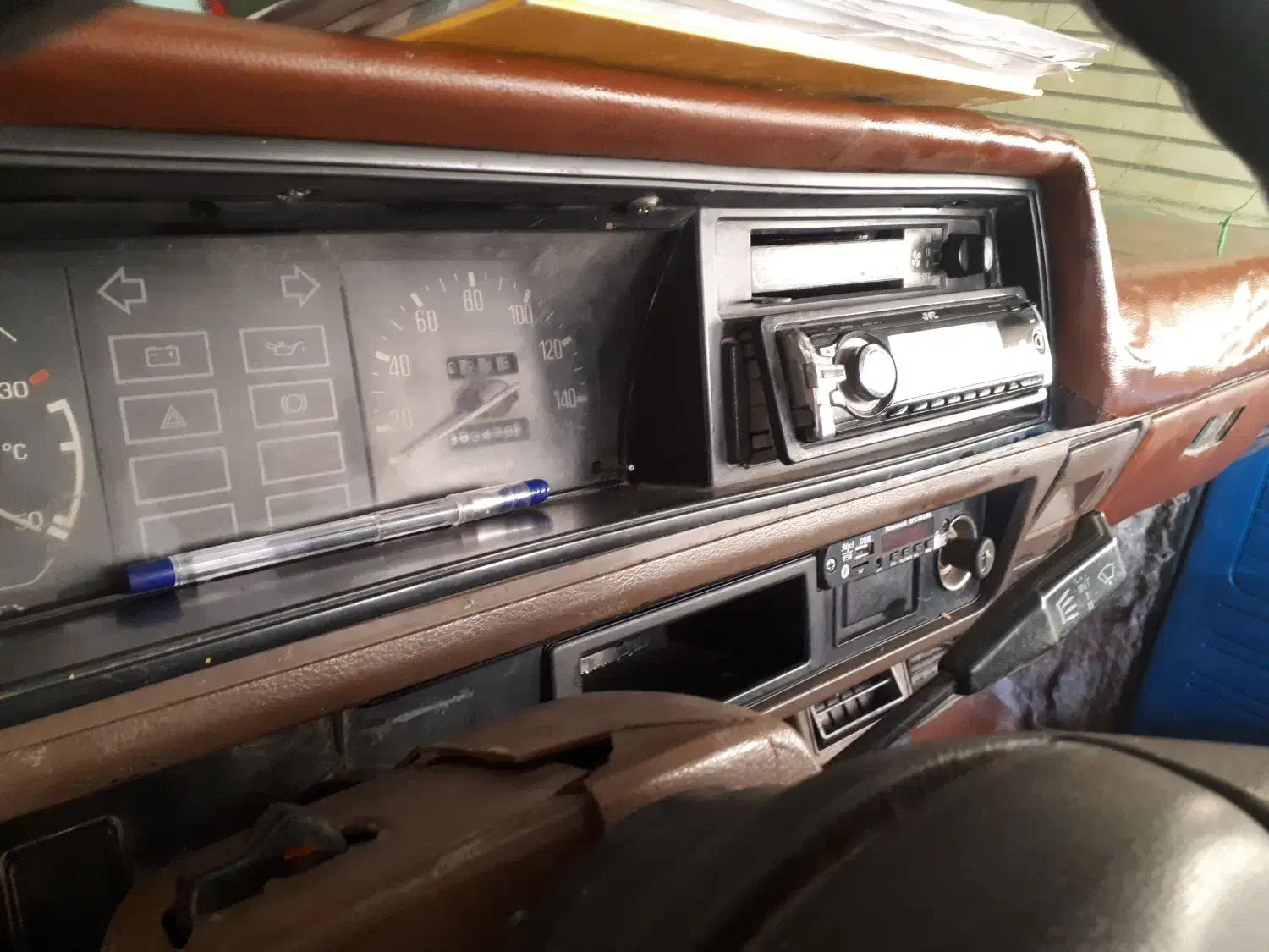 مزدا ۱۶۰۰|خودرو سواری و وانت|اصفهان, باغ زیار|دیوار