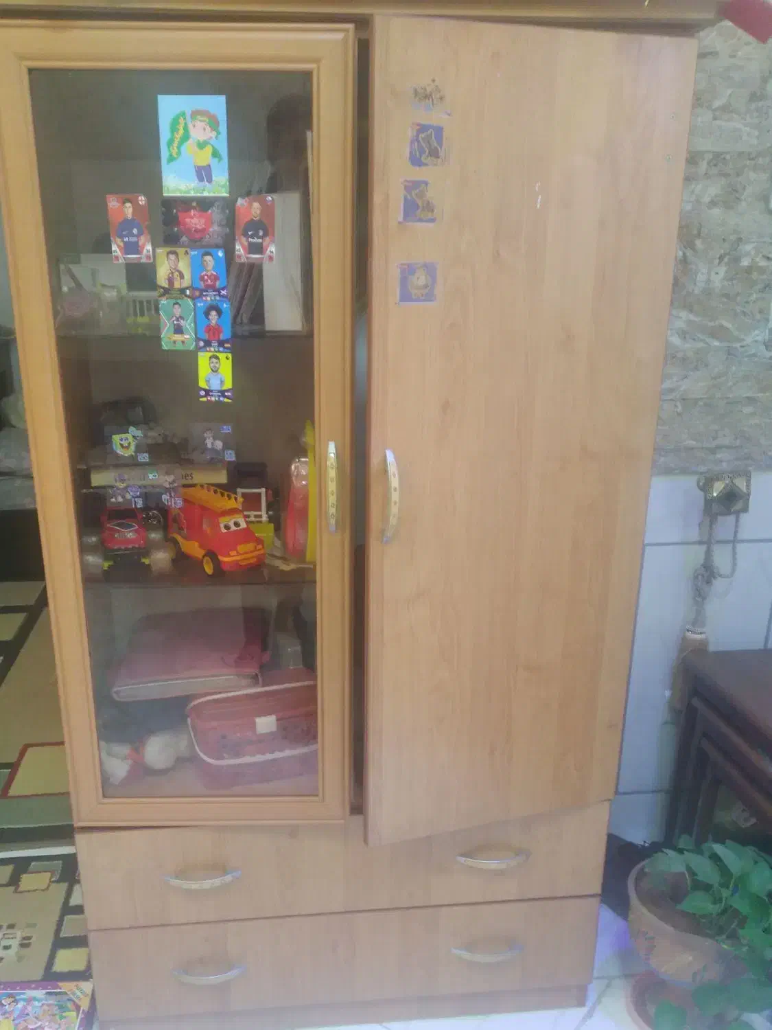 کمد جنس چوب محکم|جاکفشی، کمد، دراور|شهرکرد, |دیوار