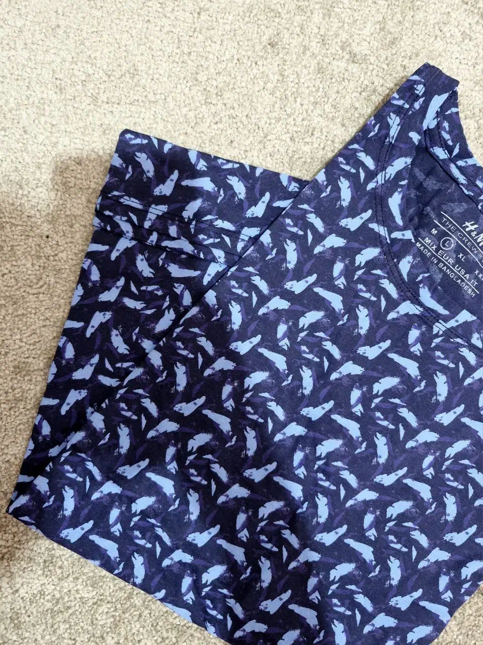 تیشرت از برند h&m (اچ اند ام)|لباس|گرگان, |دیوار