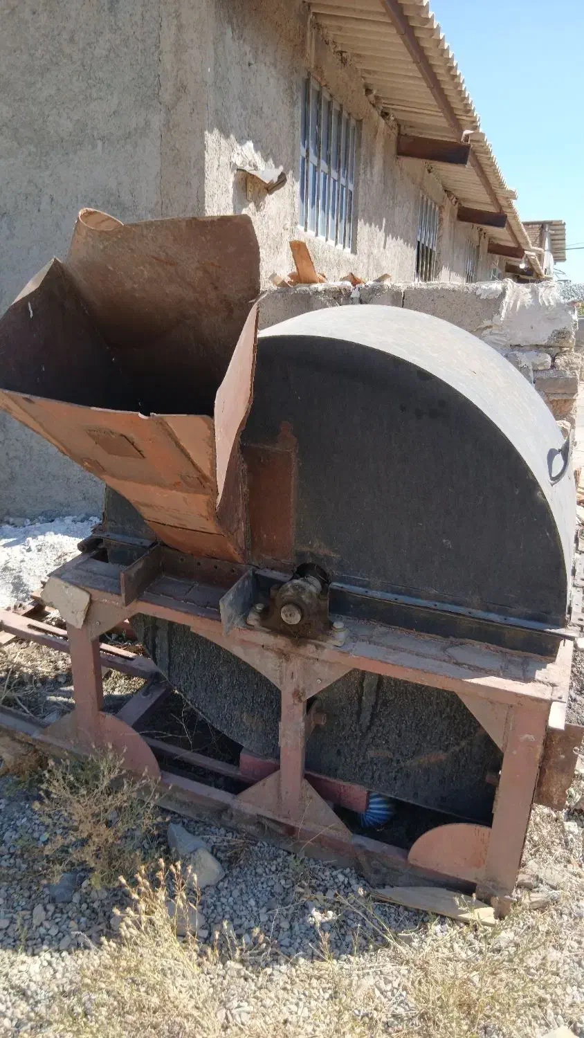 آسیاب بزرگ و کراشر|ماشین‌آلات صنعتی|اردبیل, |دیوار