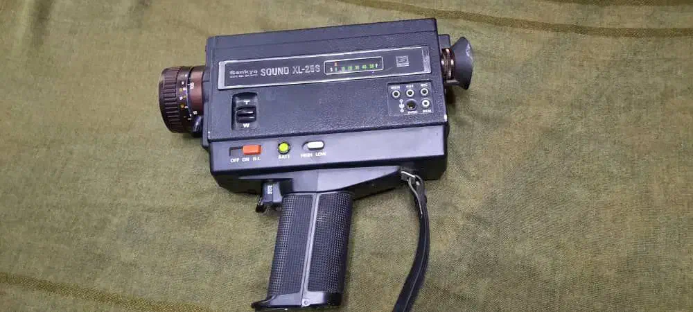 دوربین فیلم برداری قدمی|کلکسیون اشیاء عتیقه|فردوسیه, |دیوار