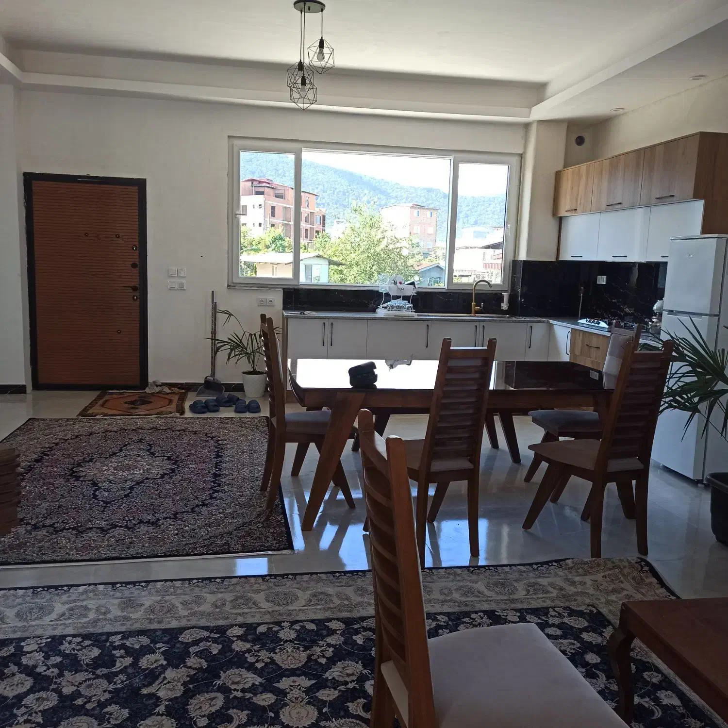 ویلا استخردار قربانی|اجارهٔ کوتاه‌مدت ویلا و باغ|چالوس, |دیوار