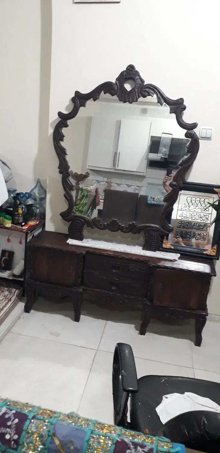 آینه وکنسول منبت کاری کار دست اتیغه|مبلمان خانگی و میز عسلی|شیراز, غدیر جنوبی|دیوار