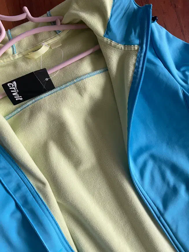 کاپشن سافتشل ضد اب و باد زنانه|لباس|گرگان, |دیوار