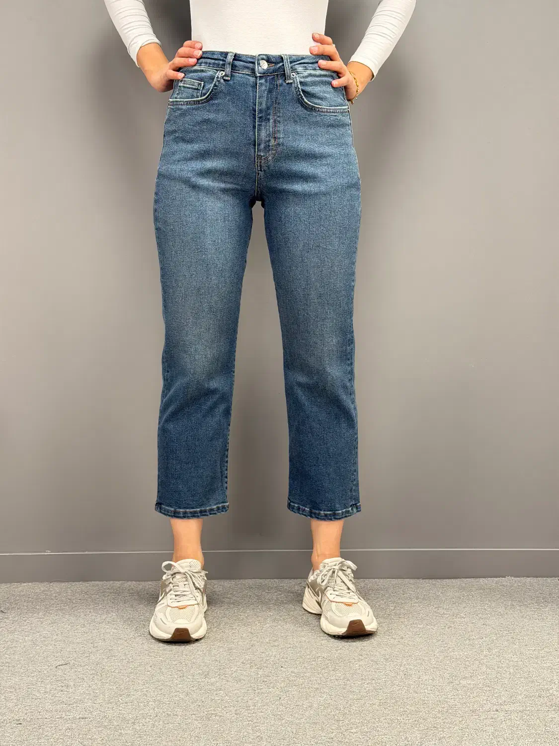 فروشنده ادمین|استخدام بازاریابی و فروش|تبریز, |دیوار