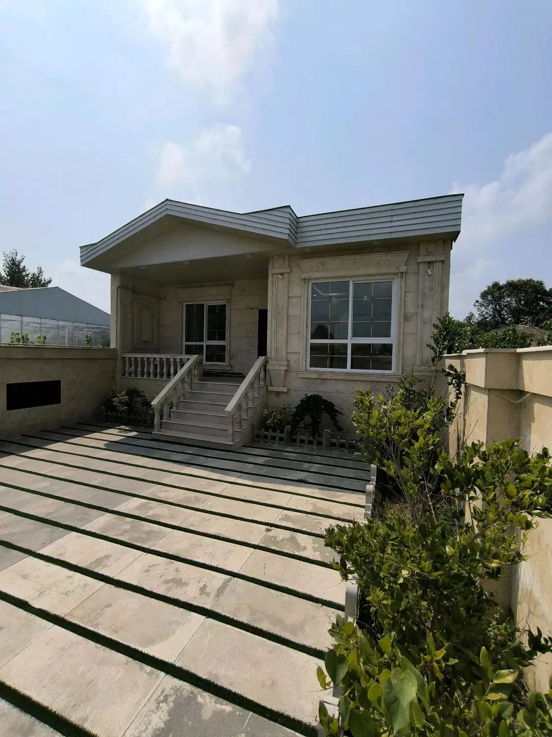 ویلانوساز ۲۰۰متر بنا۱۰۵متر شهرساحلی خشکبیجار/کد۶۷۶|فروش خانه و ویلا|رشت, دیلمان|دیوار