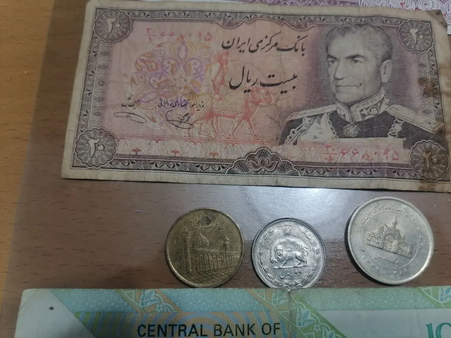 کلکسیونی اسکناس|کلکسیون سکه، تمبر، اسکناس|تولم شهر, |دیوار