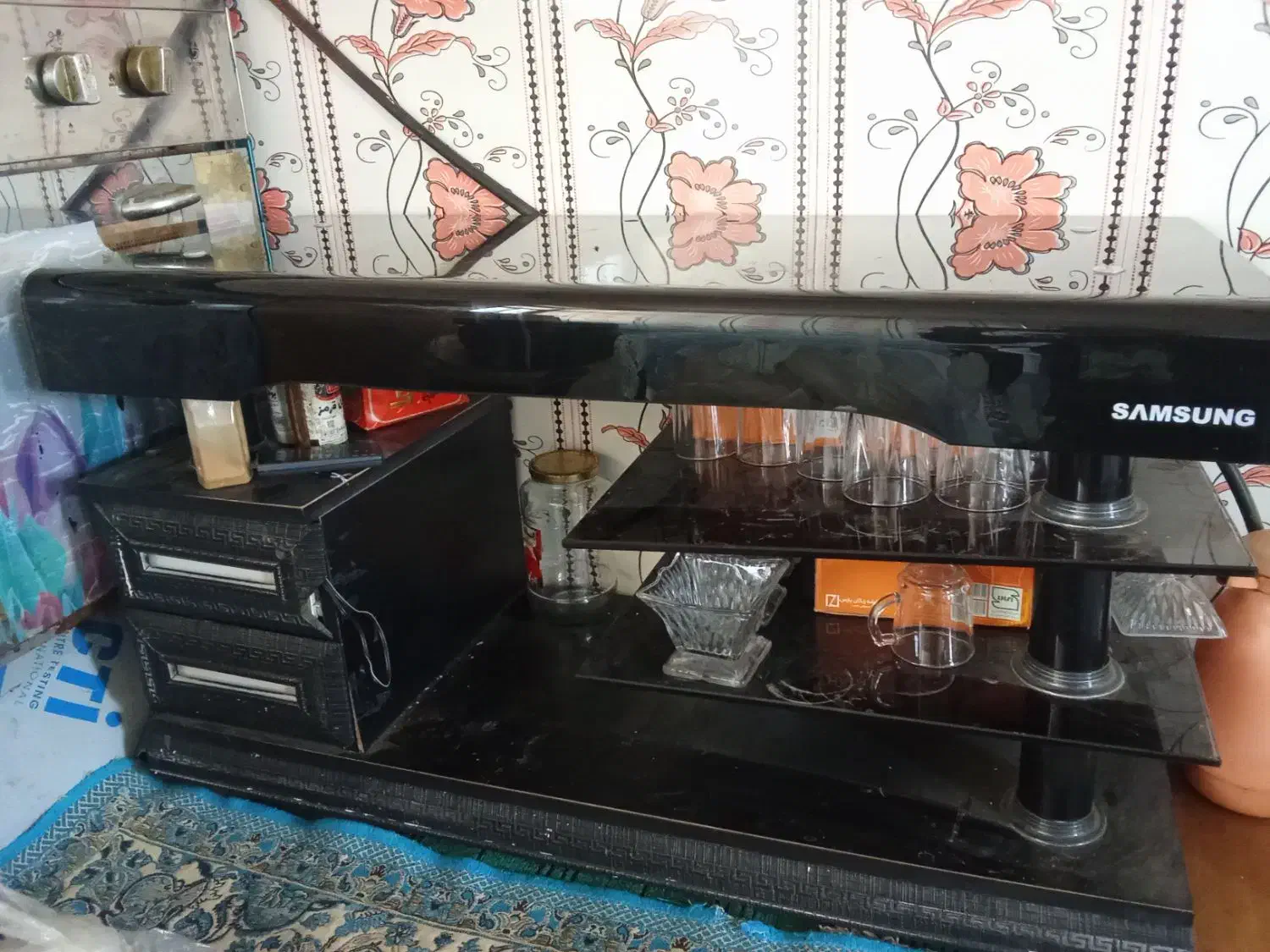 زیر تلویزیون|میز تلویزیون|قشلاق دشت, |دیوار