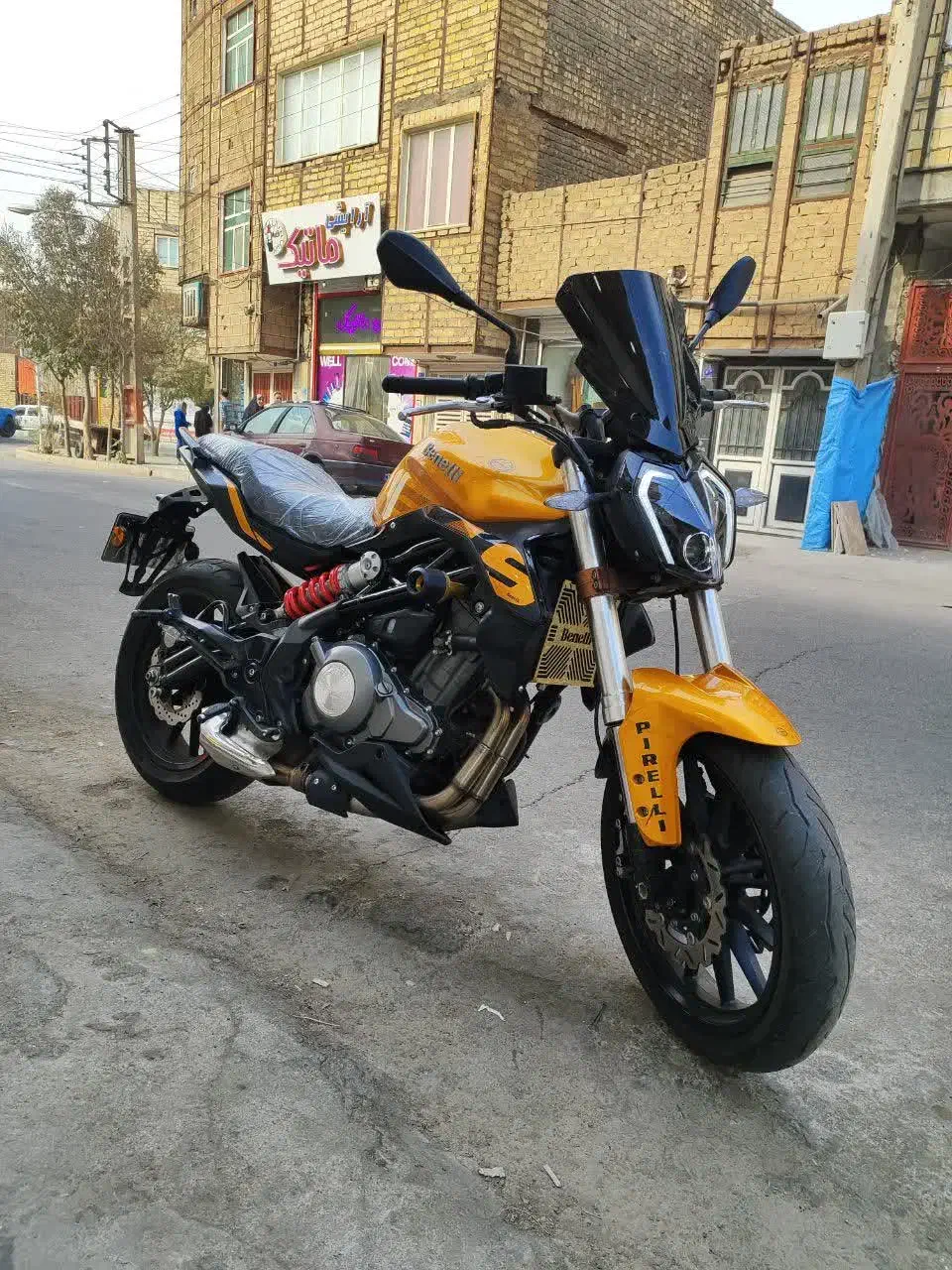 موتور بنلی ۳۰۰ سی سی طلایی|موتورسیکلت|قم, علی آباد|دیوار