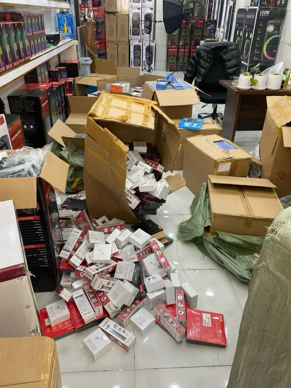 مرکز اسپیکر و جانبی عمده|لوازم جانبی موبایل و تبلت|بندر گناوه, |دیوار