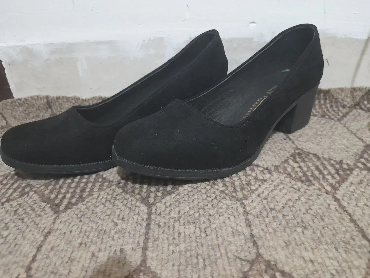کفش مخمل مجلسی زنانه سایز ۴۰ نو|کیف، کفش، کمربند|صحنه, |دیوار