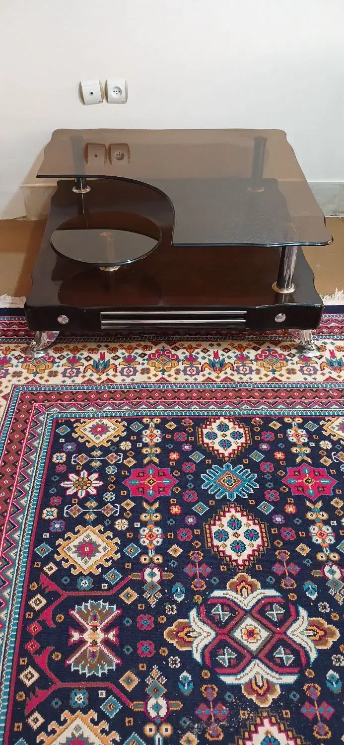 میز  چوب و شیشه|میز و صندلی غذاخوری|شاهین‌شهر, عطار|دیوار