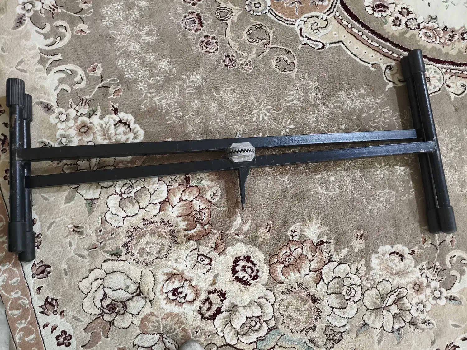 پایه ارگ|پیانو، کیبورد، آکاردئون|گلپایگان, |دیوار