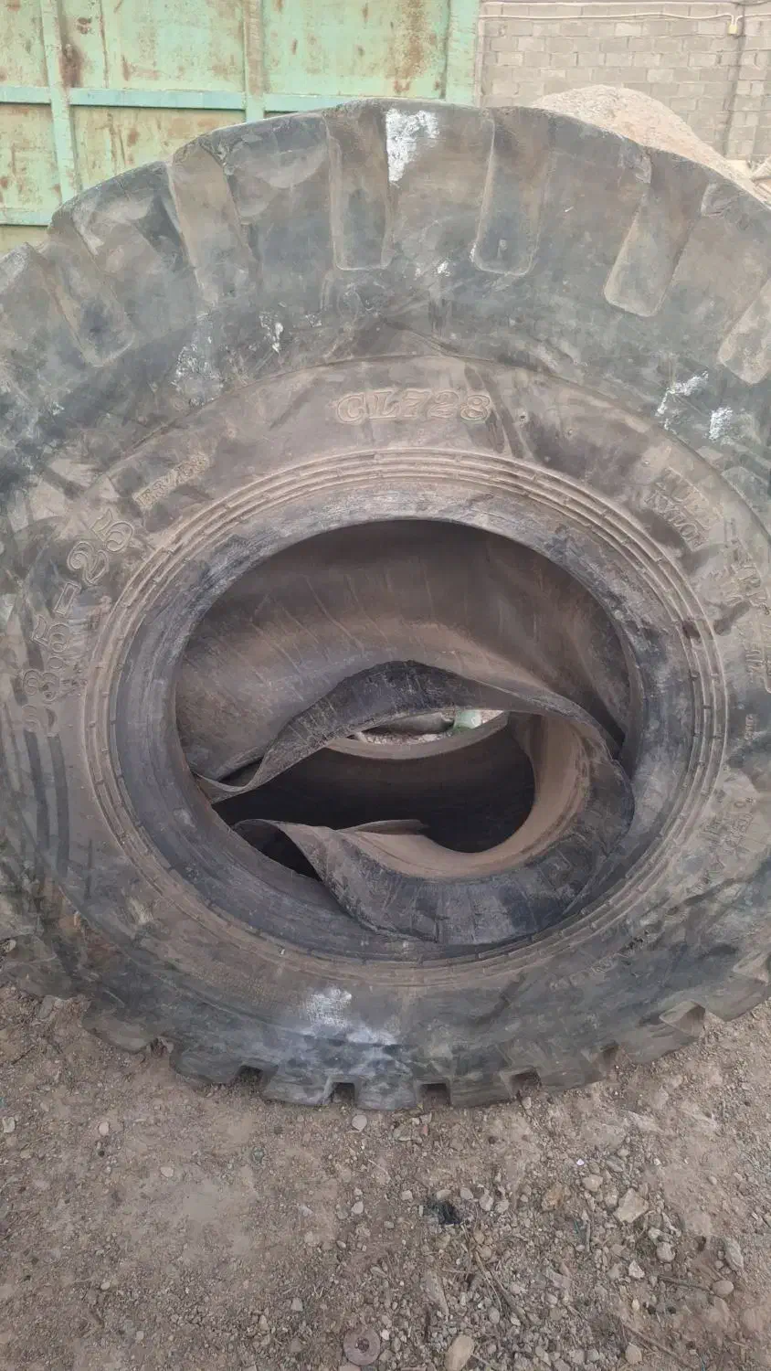 لاستیک لودر|قطعات یدکی و لوازم جانبی|بندر امام خمینی, |دیوار