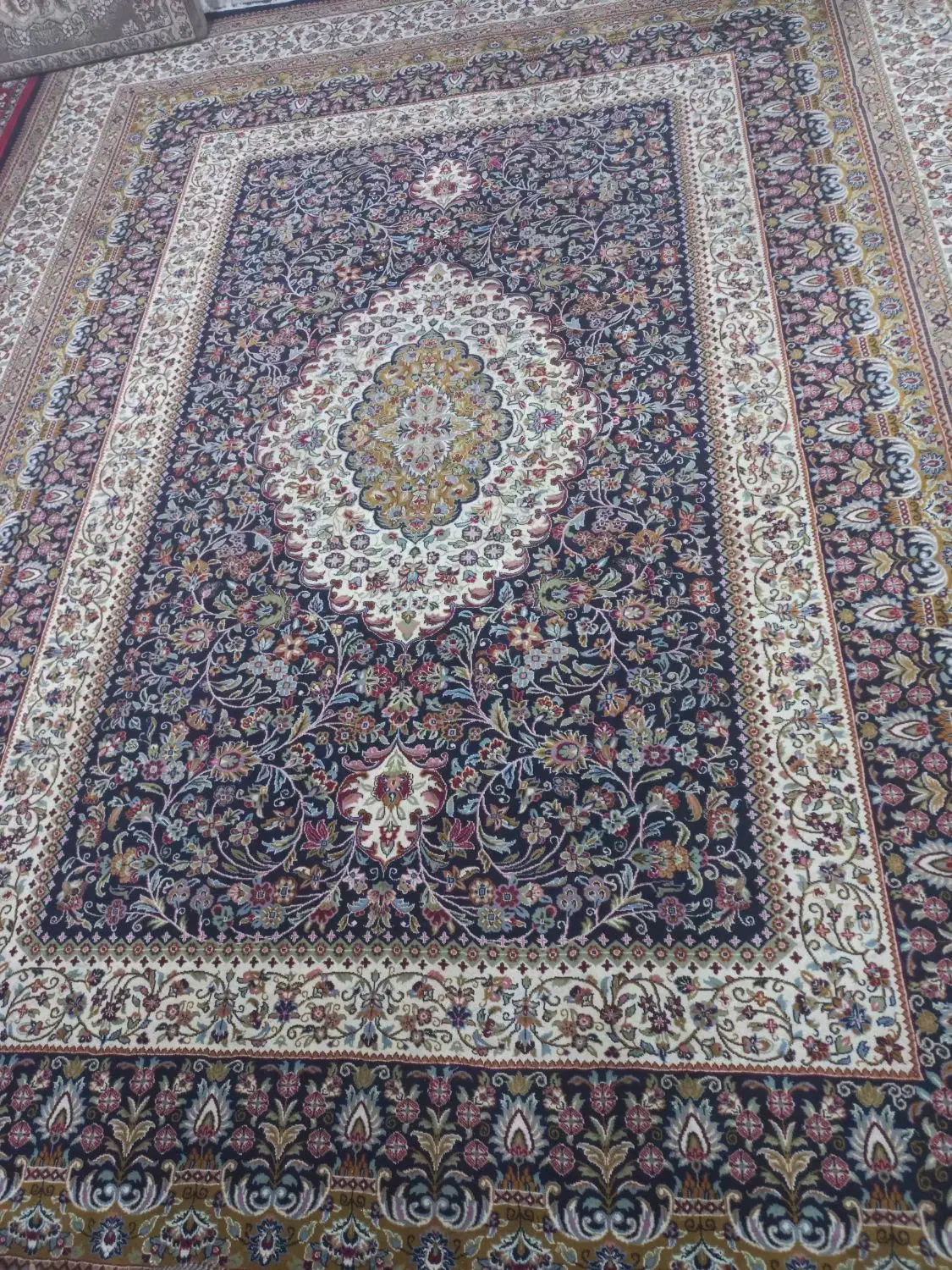 سه تخته فرش ۱۲متری۷۰۰شانه ریز نقش|فرش|چابهار, |دیوار