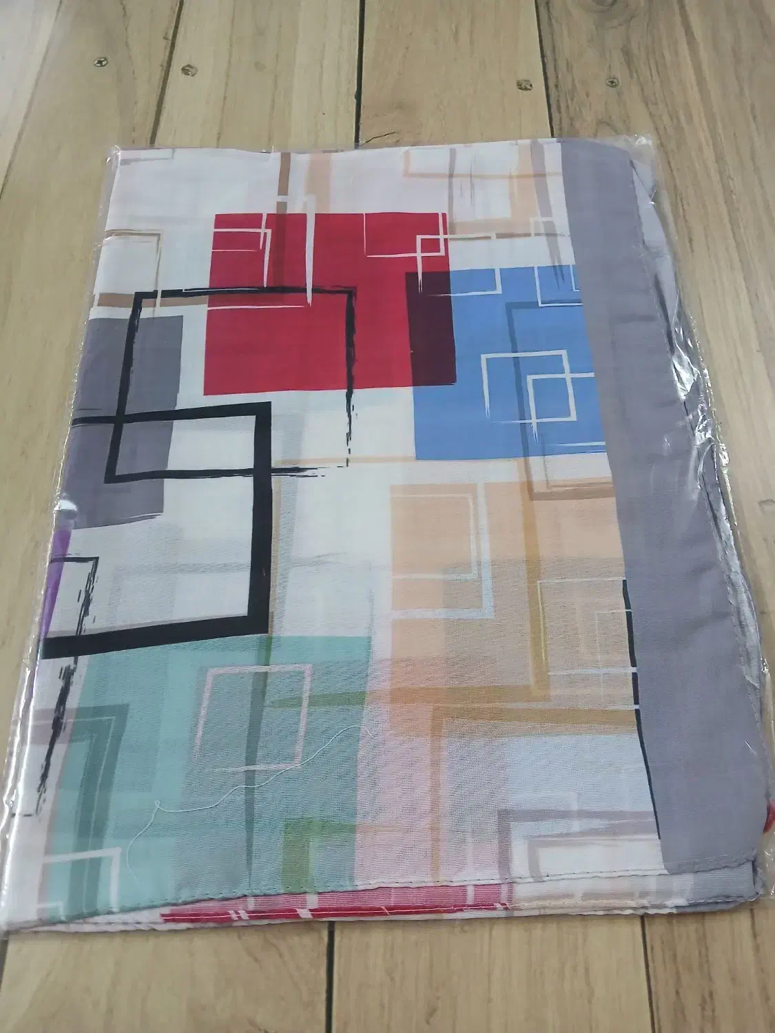 شال و روسری دخترانه|کفش و لباس بچه|قم, شهرک امام حسن|دیوار