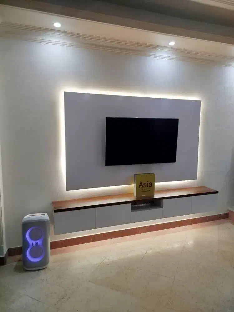 نصب تلویزیون دیواری ، نصب براکت،پایه دیواری،شلف|خدمات پیشه و مهارت|تهران, یافتآباد|دیوار