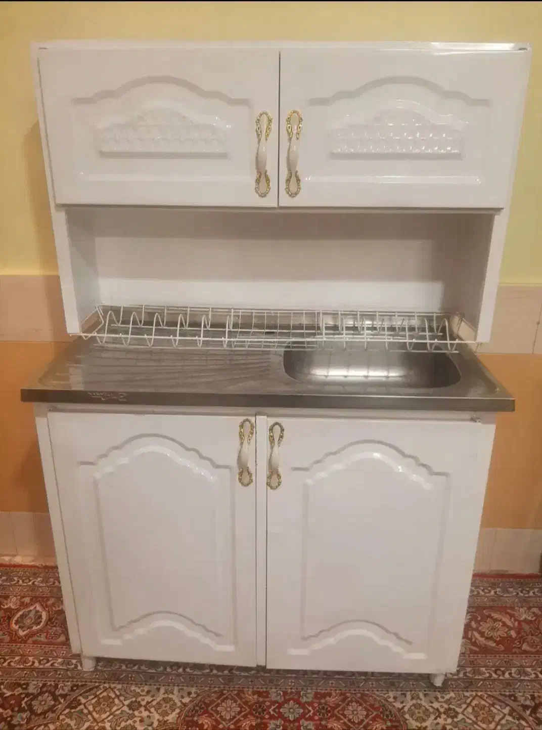 کابینت باسینگ ۵دس تمیز وسالم|مصالح و تجهیزات ساختمان|بروجرد, |دیوار